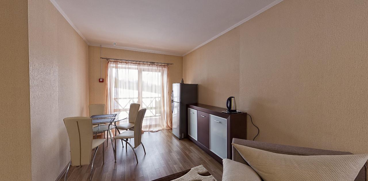 Alpen House Hotel Вишка Екстериор снимка